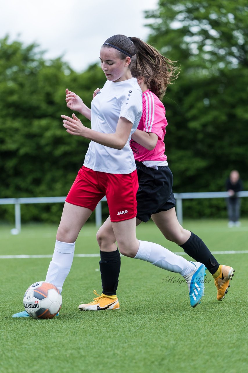 Bild 124 - wBJ SV Wahlstedt - SV Steinhorst/Labenz : Ergebnis: 0:1